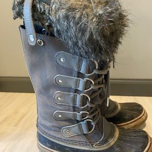 Size 8 Sorel